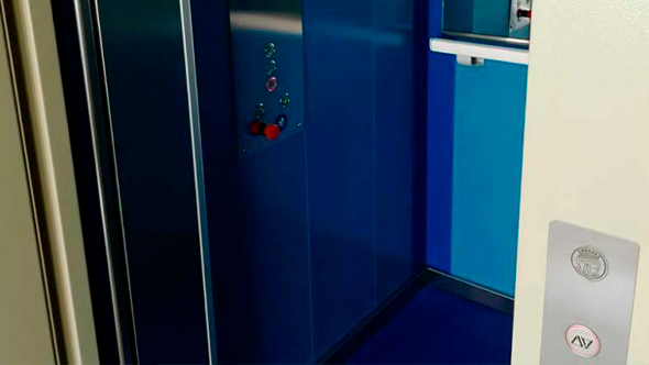 instalación-de-ascensores-cabina-modelos-embarba-ascensores-evp